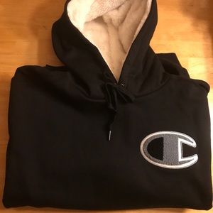 New w/tag Champion Super Hood Sherpa